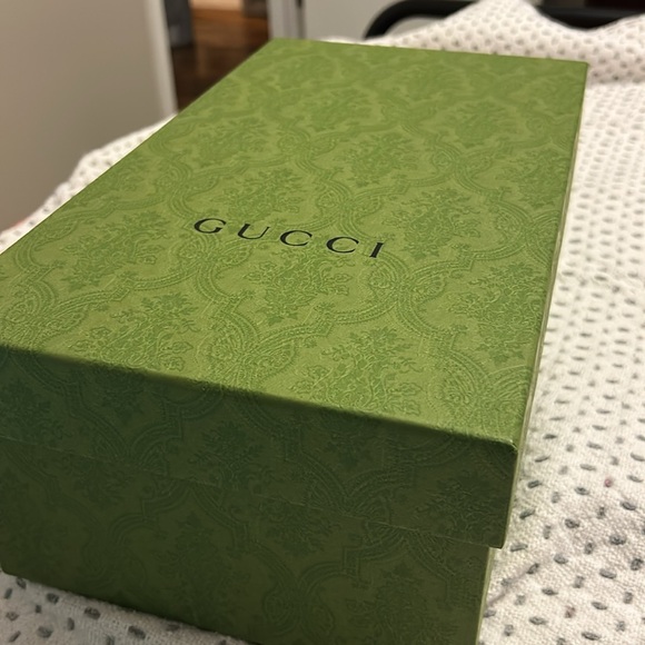 Gucci Women’s Platform Slide with Interlocking G. Black Rubber. - Picture 3 of 16